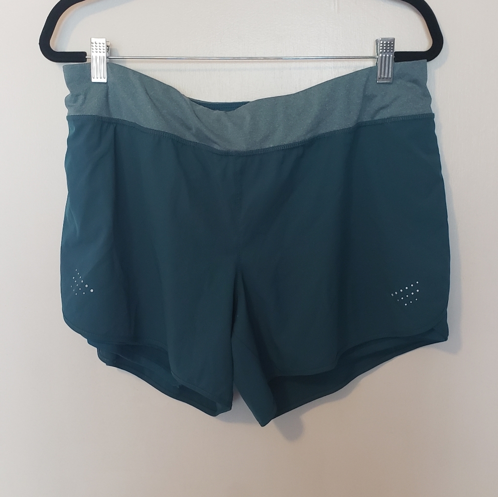 Athletic shorts